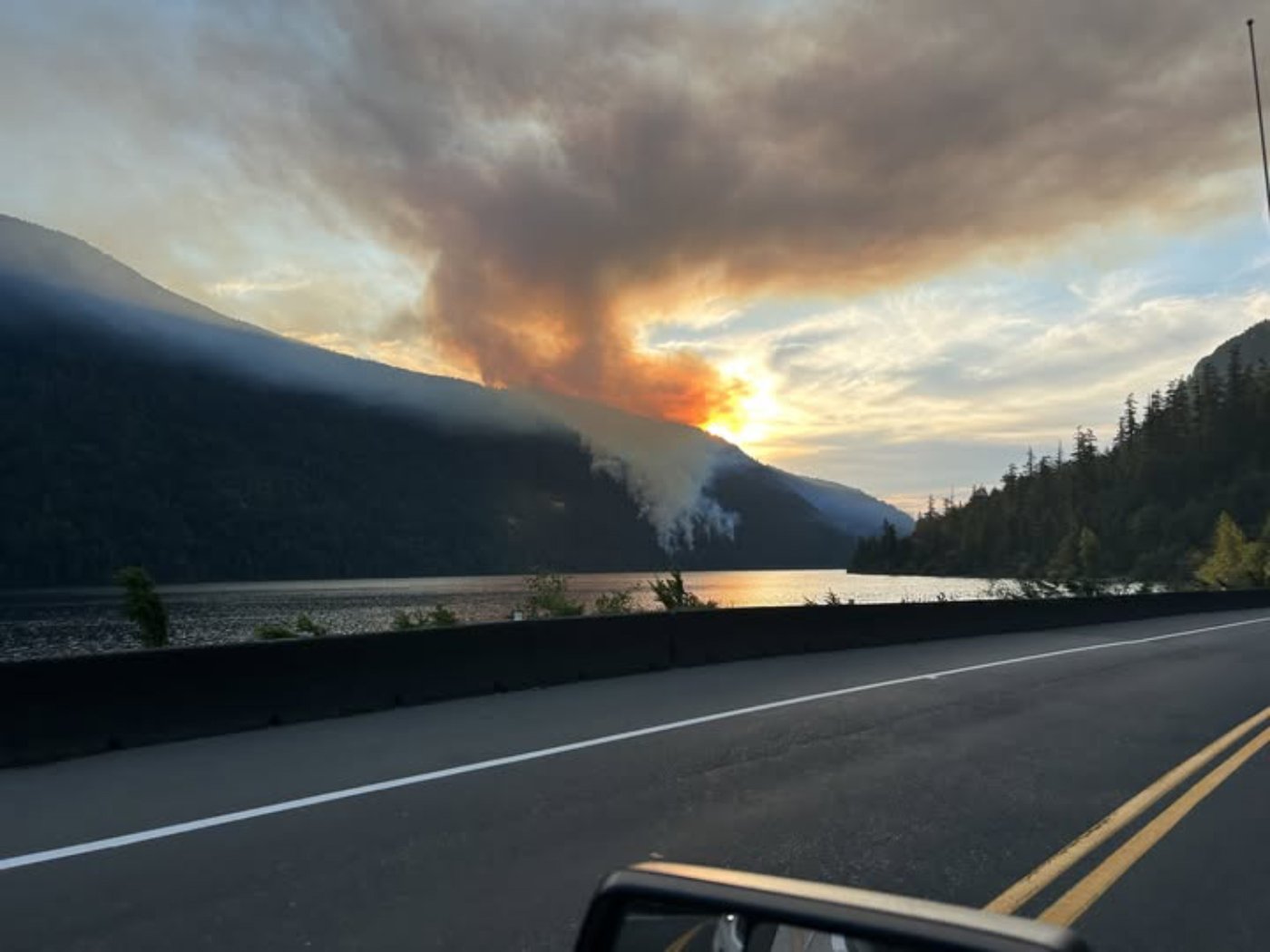 Quarante pompiers de la SOPFEU en route vers l'Alberta pour lutter contre les feux
