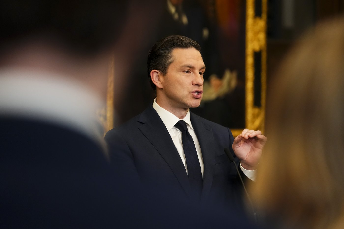 Les conservateurs restent en tête des collectes de fonds, malgré un ralentissement