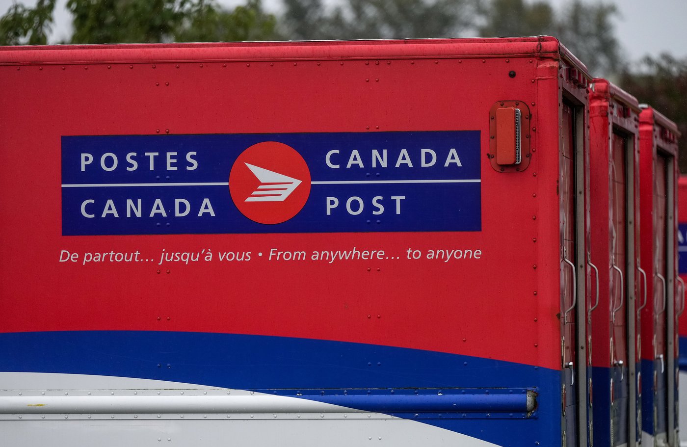 Le gouvernement fédéral débloque 673 millions $ pour Postes Canada