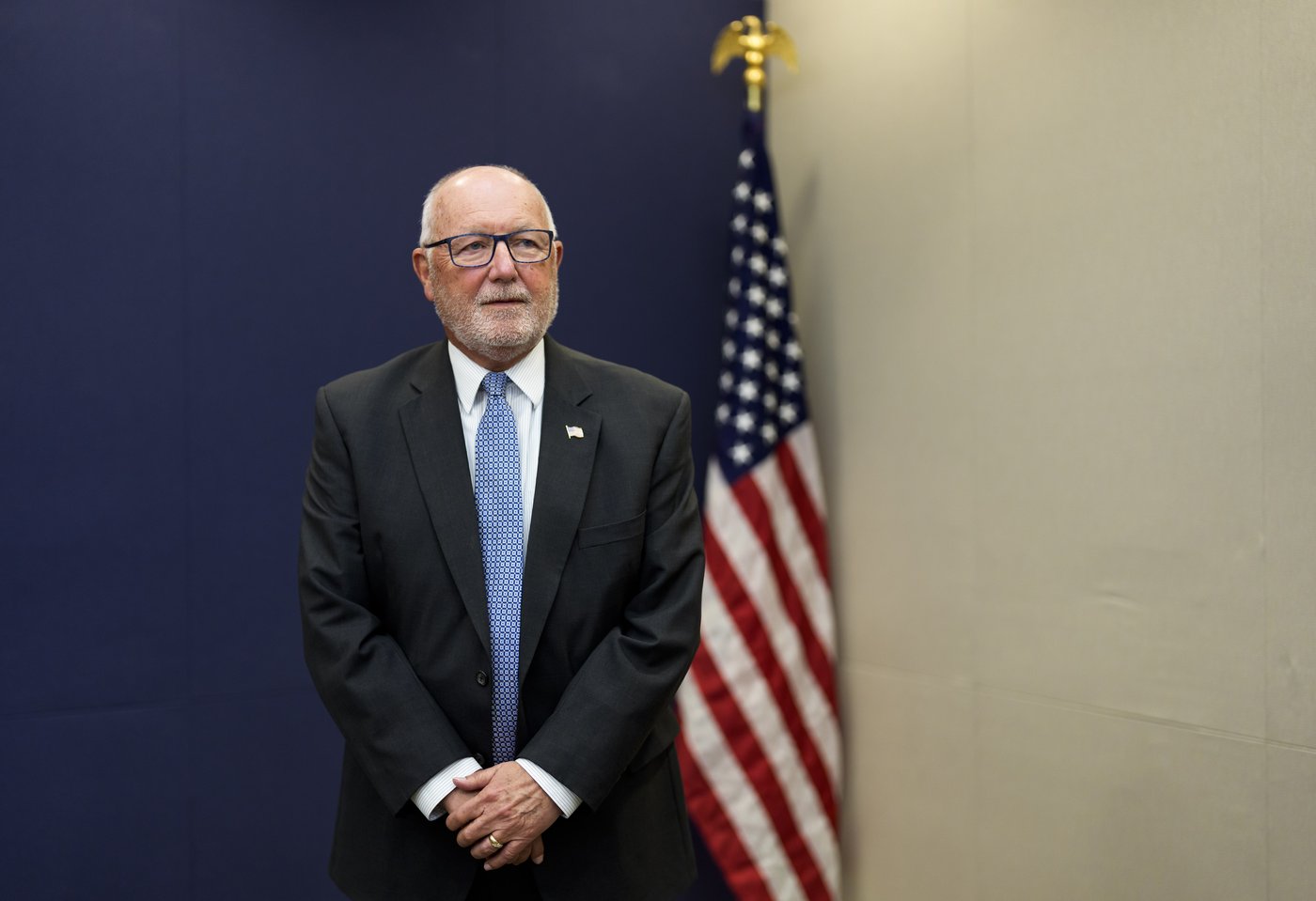 L'ambassadeur des É.-U. minimise les craintes d'ingérence américaine au Canada