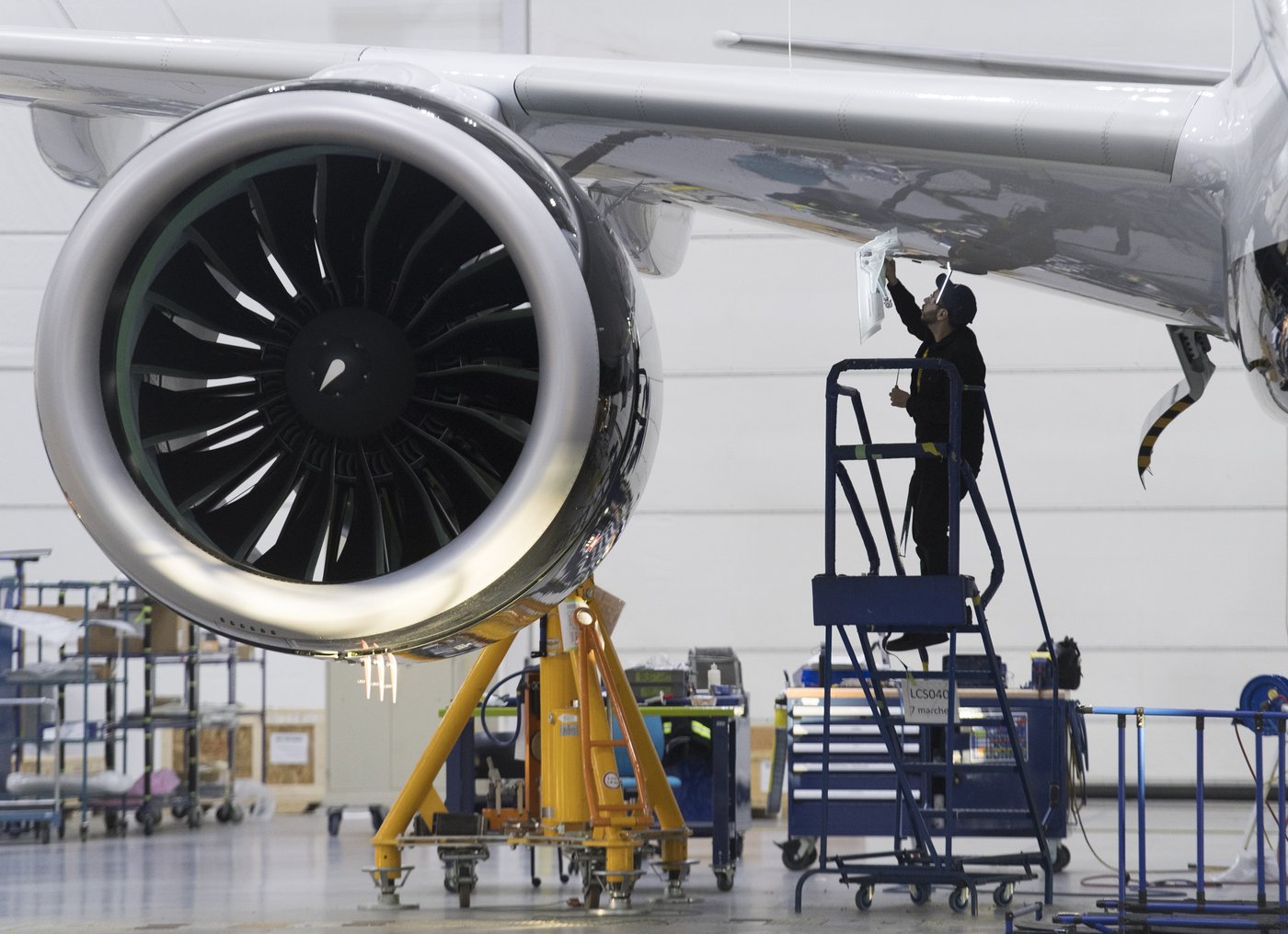 Airbus confirme une commande historique pour l’A220