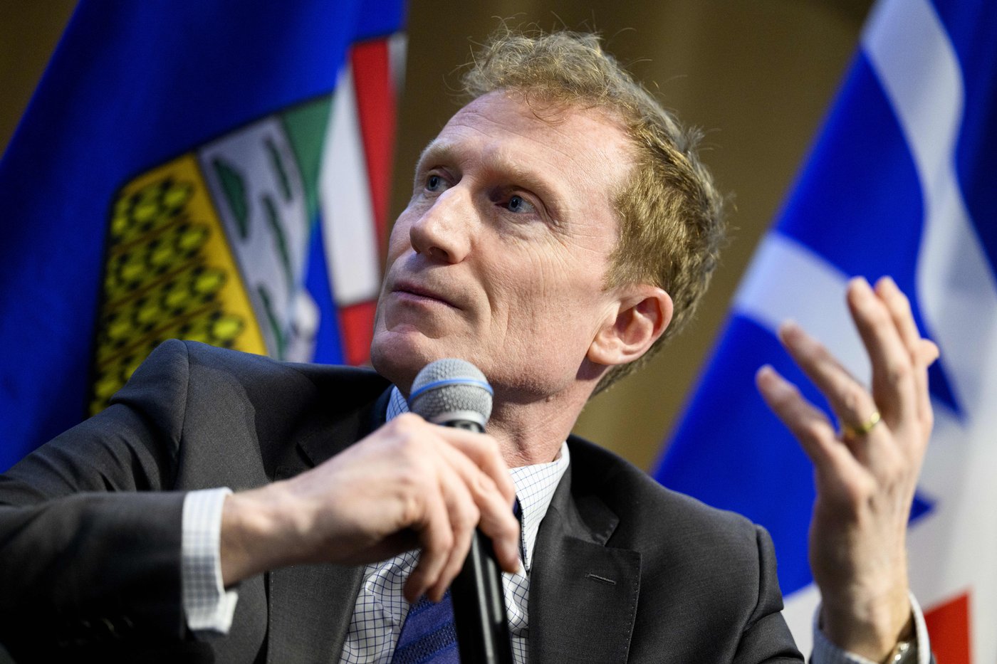 Ottawa demande la révision de la décision du CRTC sur le contenu canadien