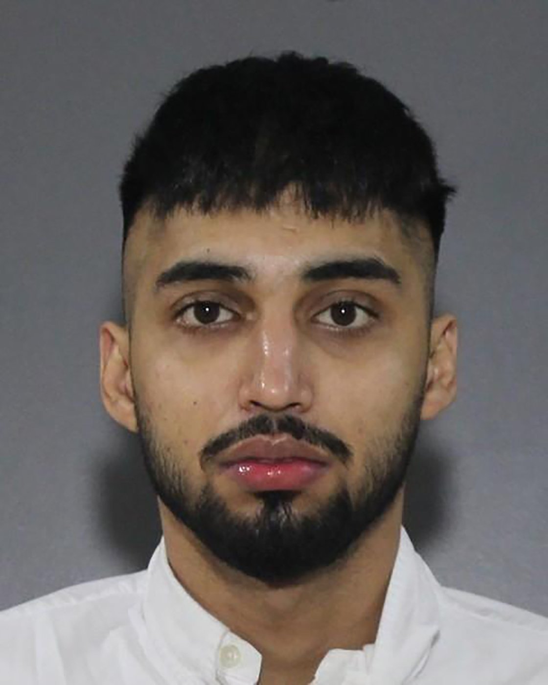La police de Surrey, en C.-B., publie la photo d'un suspect d'extorsion