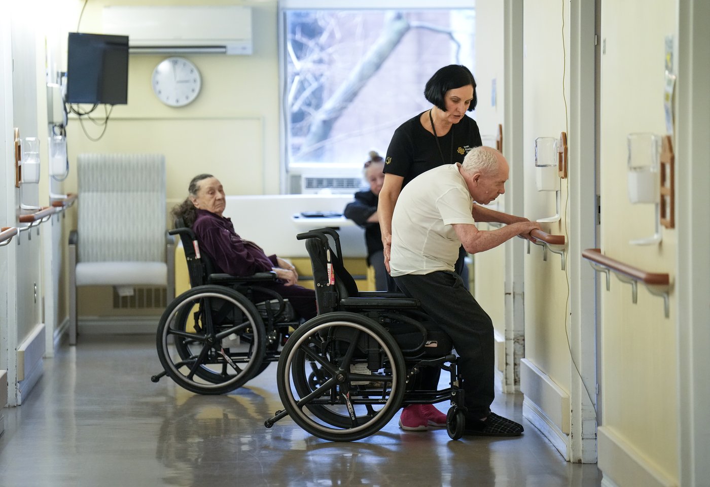 Fermetures de RPA au Québec: «on a les deux pieds dans la crise», alerte le RQRA