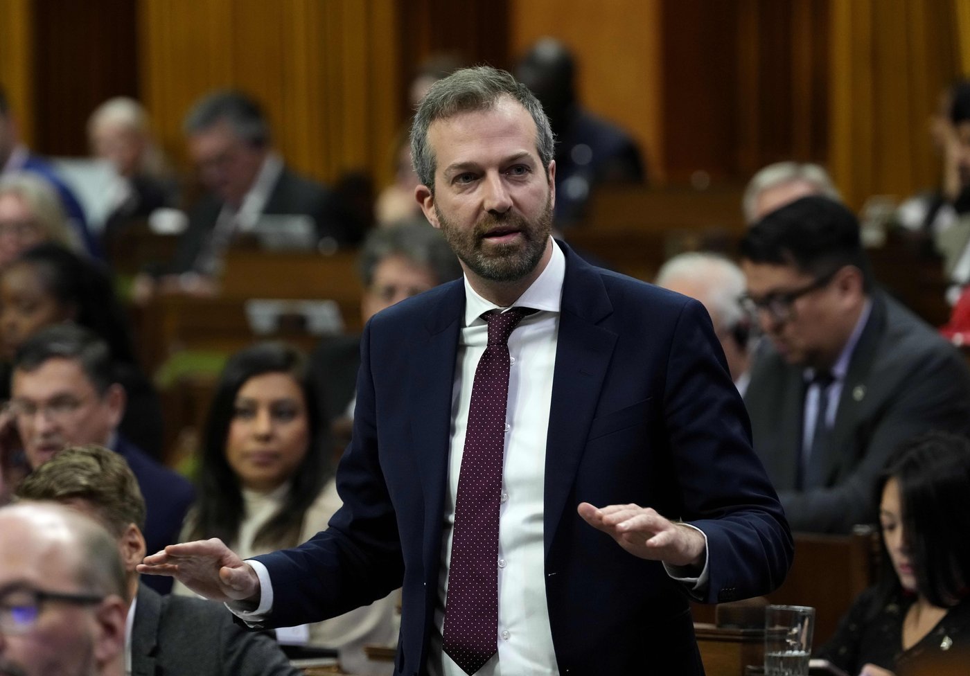 Les prêts à Postes Canada ne sont pas une solution à long terme, dit Lightbound