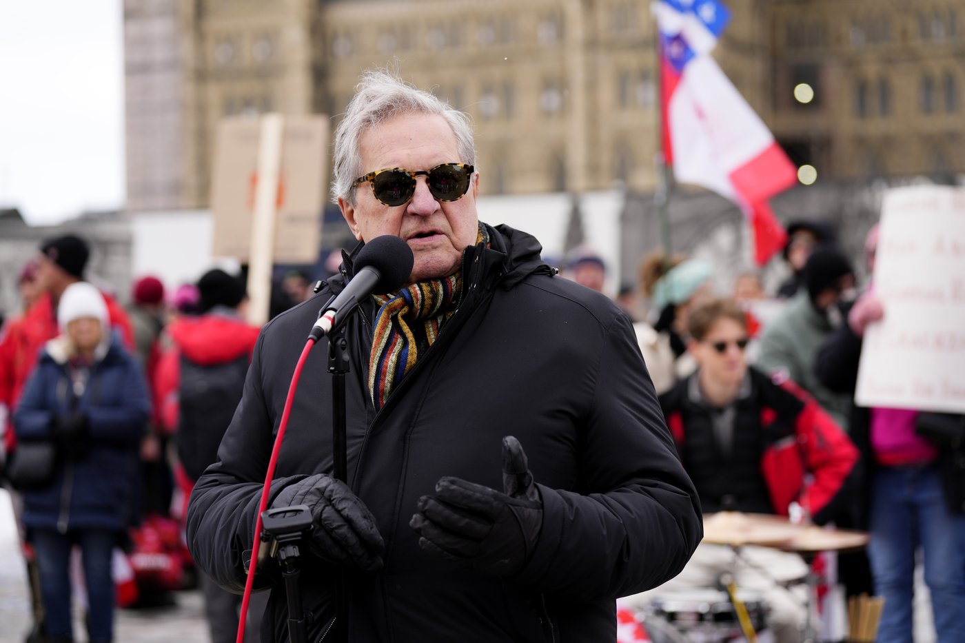 D'anciens ministres libéraux réclament un meilleur contrôle des exportations d'armes