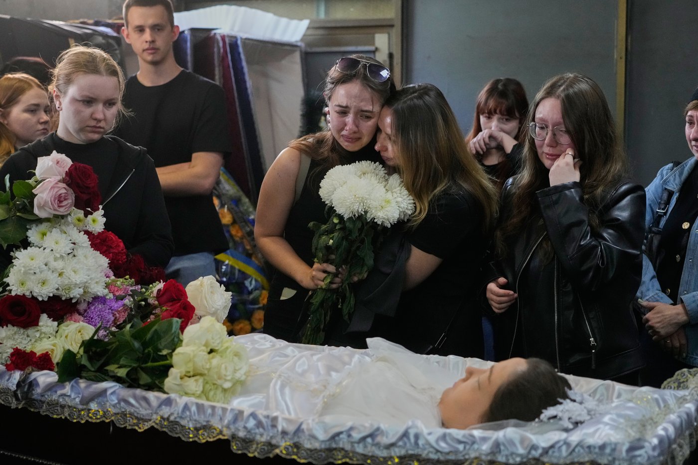 L'Ukraine annonce le rapatriement des corps de 538 soldats tombés au combat