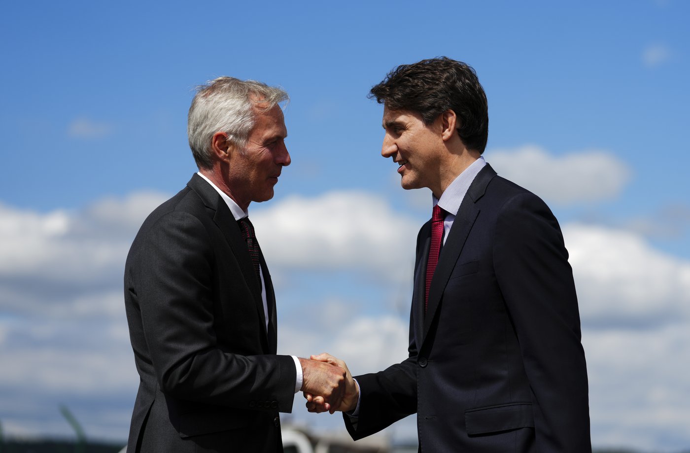 Enfants ukrainiens enlevés par la Russie: un élément de génocide, dit Trudeau