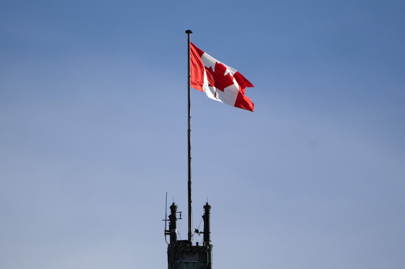 Plus de la moitié des Canadiens veulent couper dans la bureaucratie fédérale