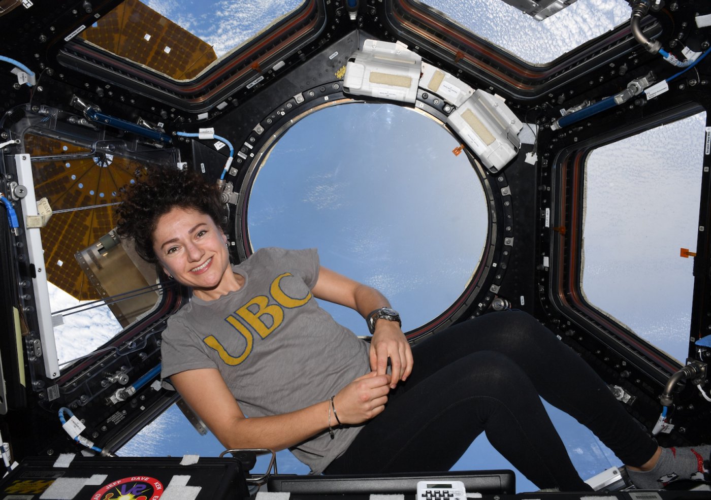 Une astronaute et ancienne étudiante de l'UBC répond à des questions depuis l'espace