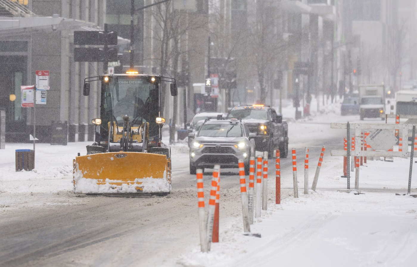 La neige compliquera le retour à la maison dans le Grand Montréal mardi