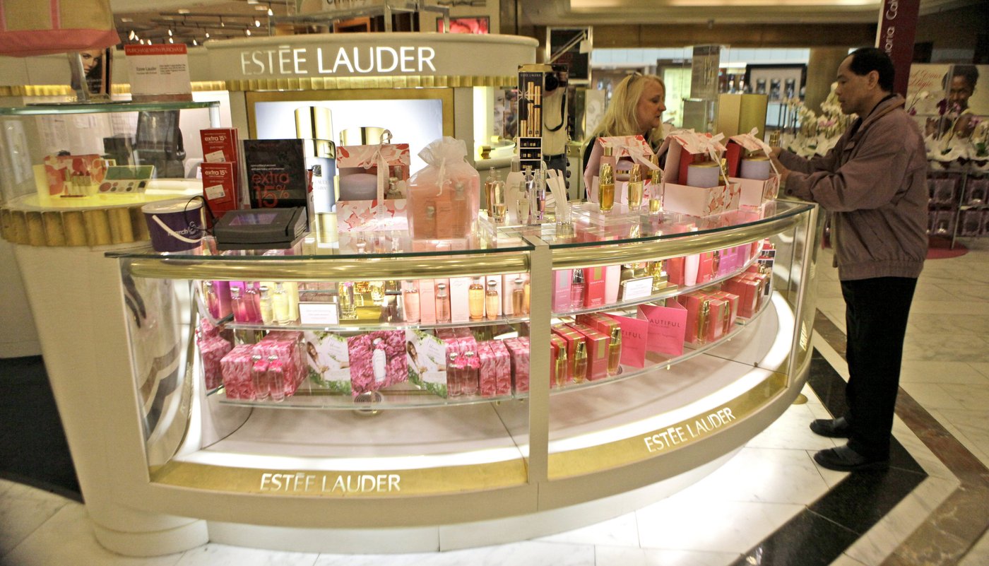 Estée Lauder reçoit une amende de 750 000 $ pour des «produits chimiques éternels»