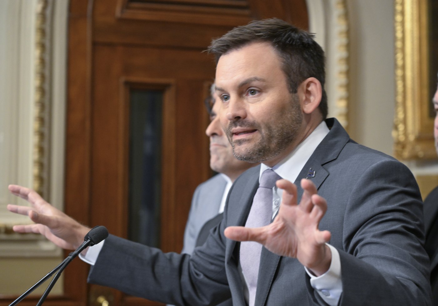 Le PQ compte interdire le port de signes religieux pour les élèves du primaire