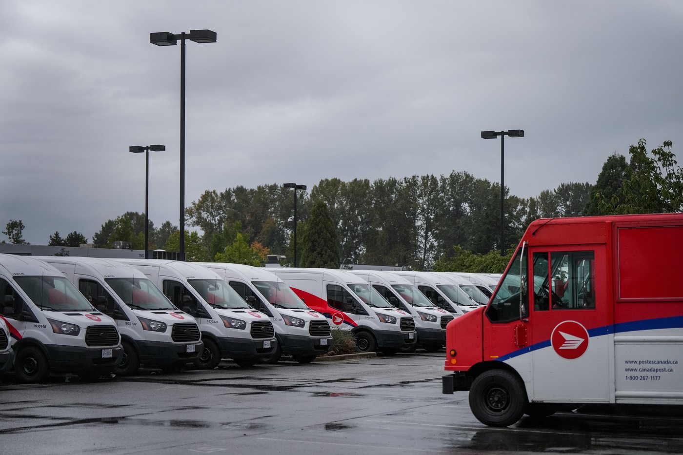 Les employés de Postes Canada s'apprêtent à savoir s'ils ont un nouvel accord