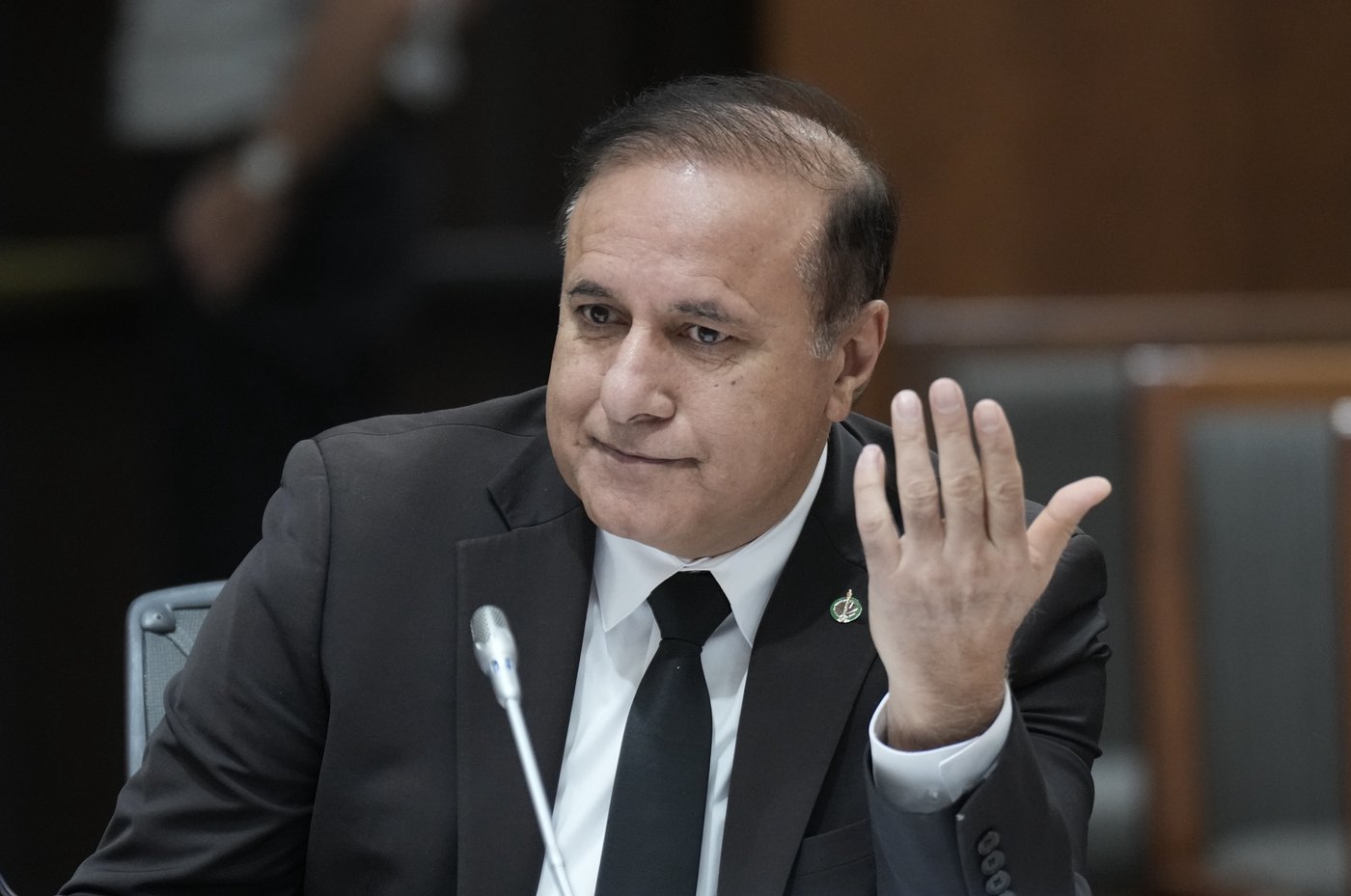 Après un retard, le gouvernement fédéral lance son programme de retraite anticipée
