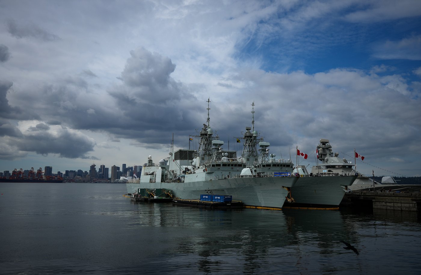 Alerte: Deux membres de la Marine royale inculpés pour un accident mortel à Halifax