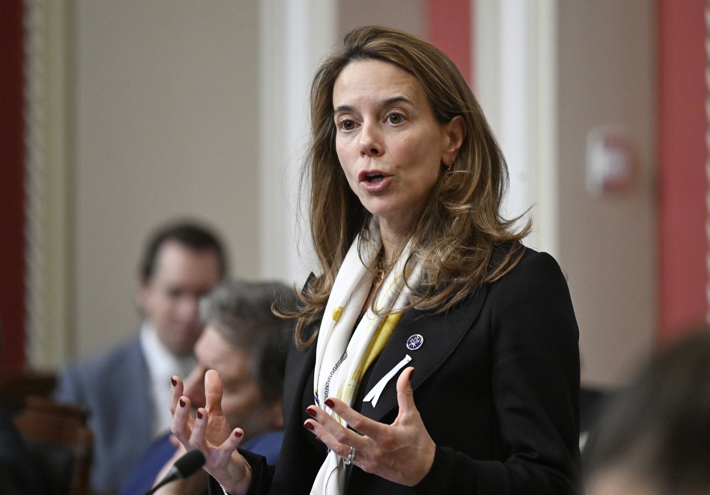 5000 équivalents temps complet abolis d'ici 2027, annonce Duranceau