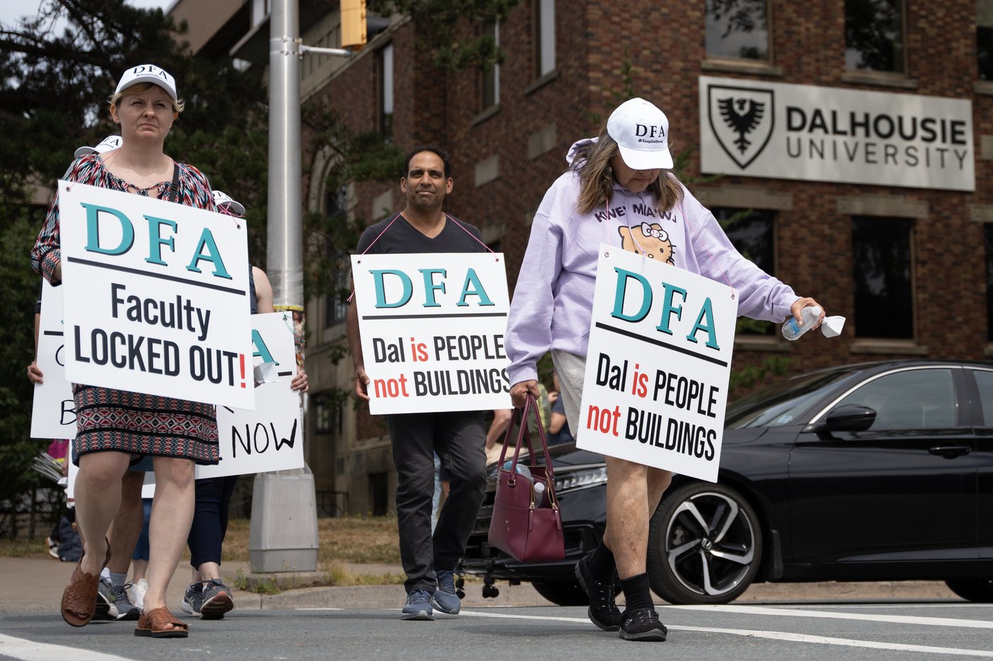 Toujours en lock-out, les professeurs de Dalhousie refuse une nouvelle offre