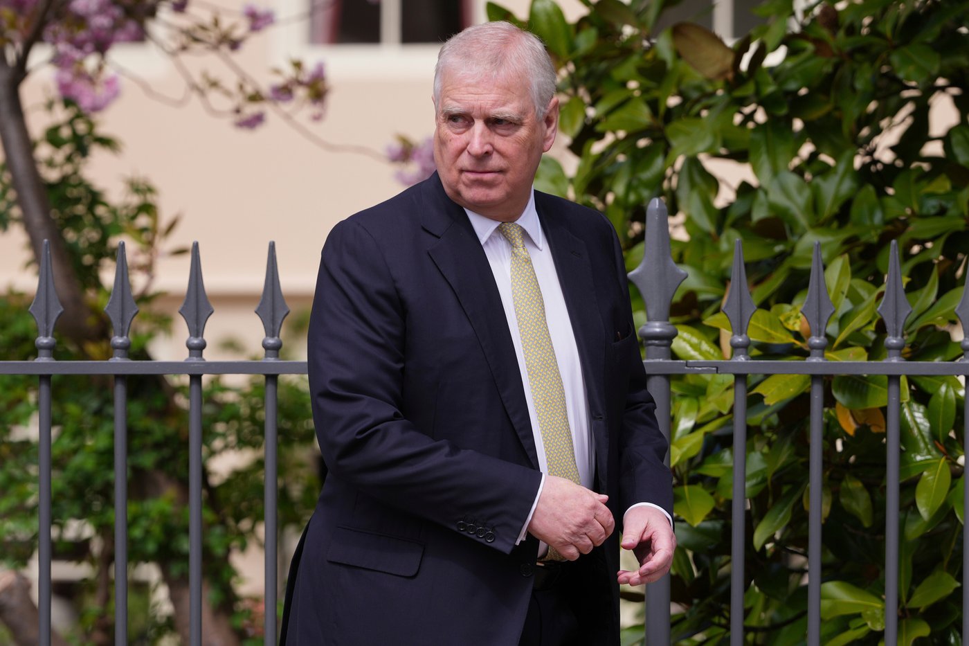 L'ancien prince Andrew devrait être retiré de la succession au trône, dit Carney
