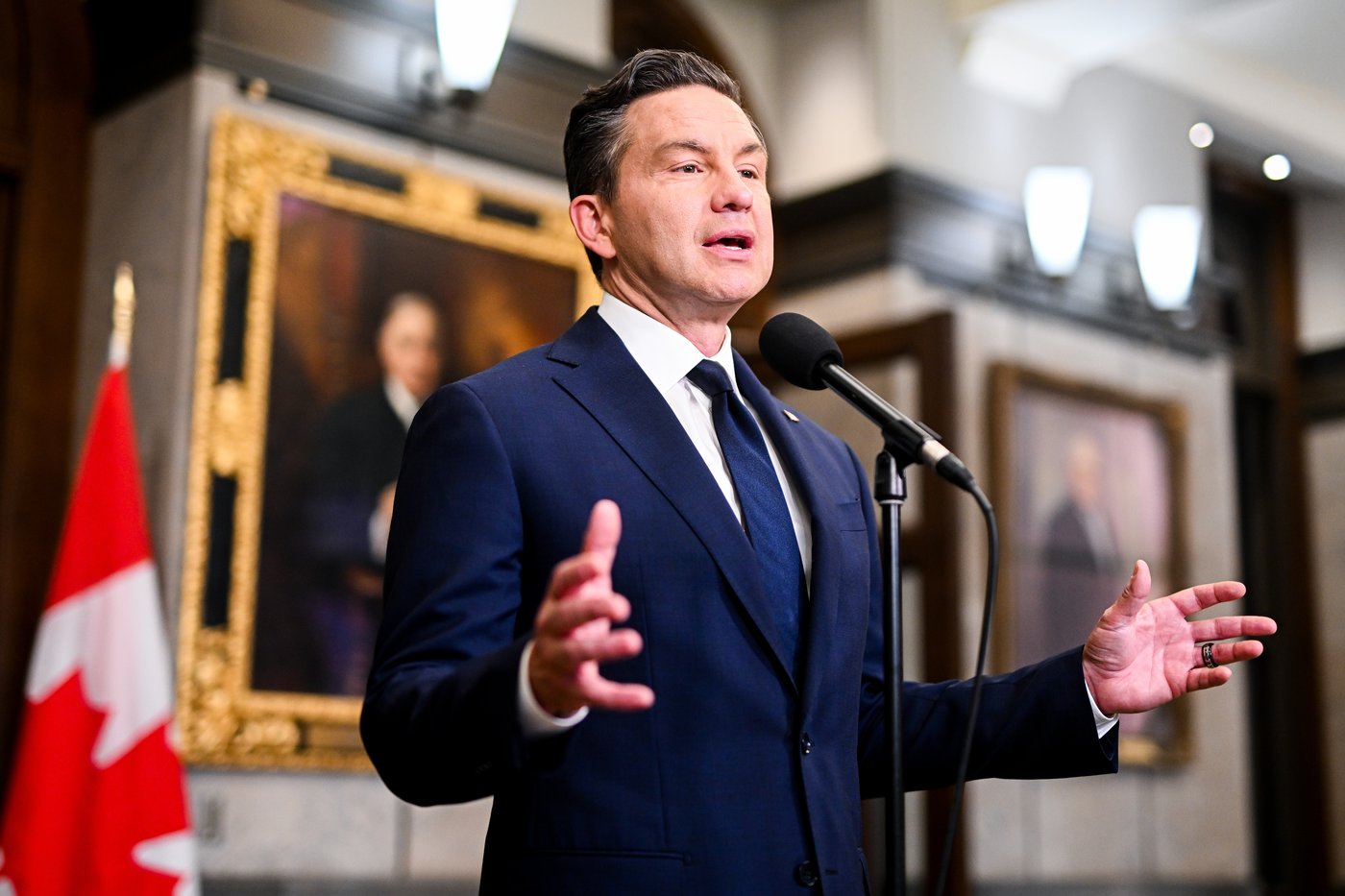 Poilievre souhaite que la légitime défense «raisonnable» soit définie dans la loi
