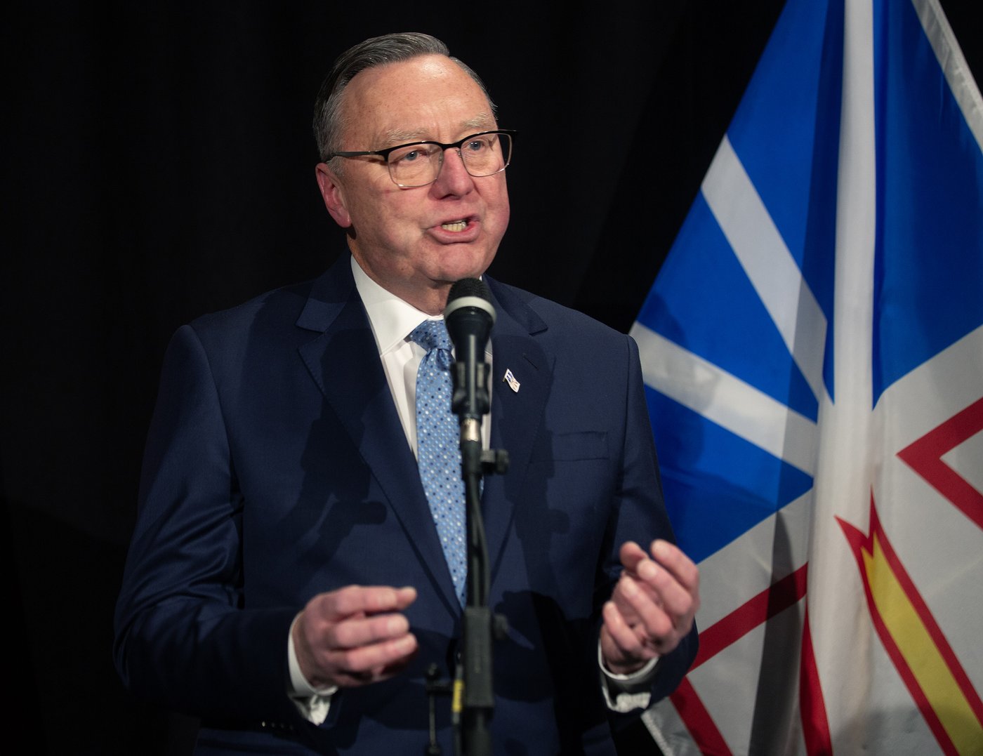 Le premier ministre de T.-N.-L. demeure muet sur l'entente énergétique avec le Québec