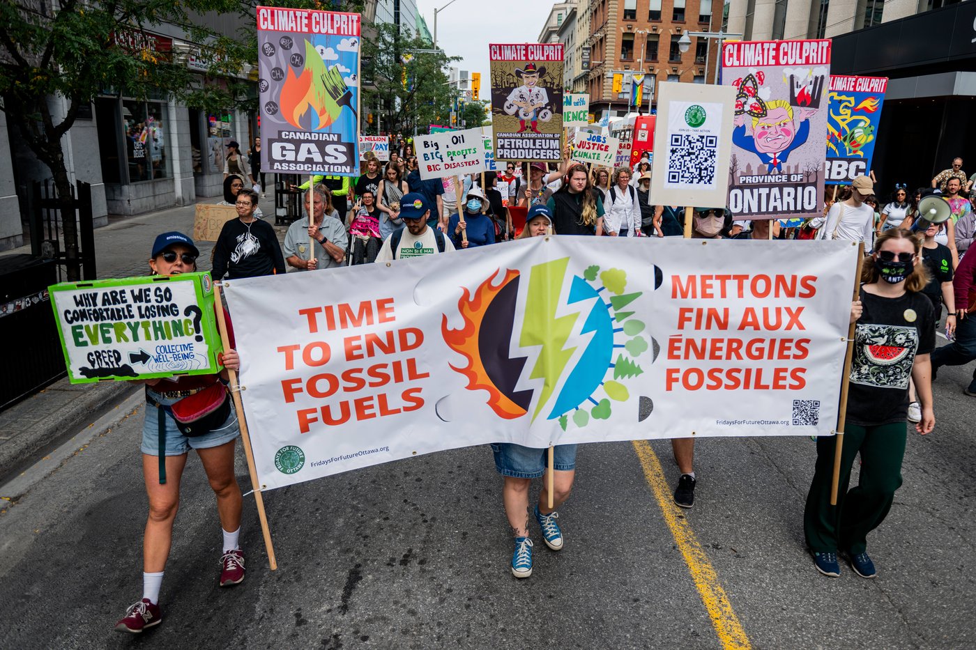 Environnement: des jeunes ravivent leur combat juridique contre le gouvernement Ford