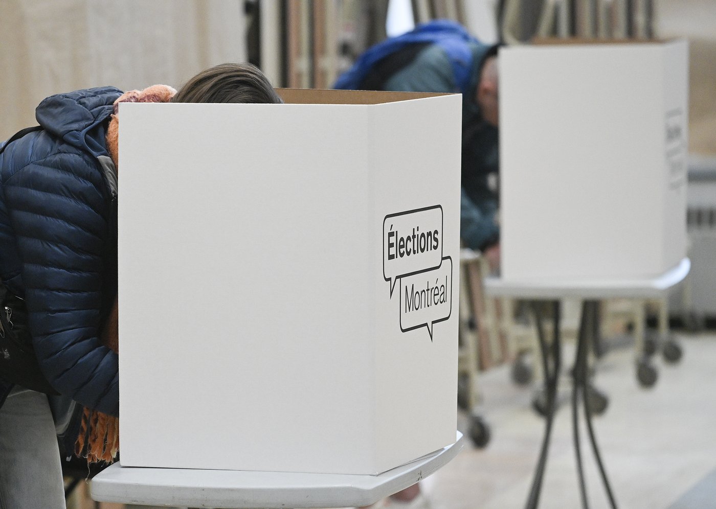 Le DGE maintient sa proposition d'éliminer deux comtés à Montréal et en Gaspésie