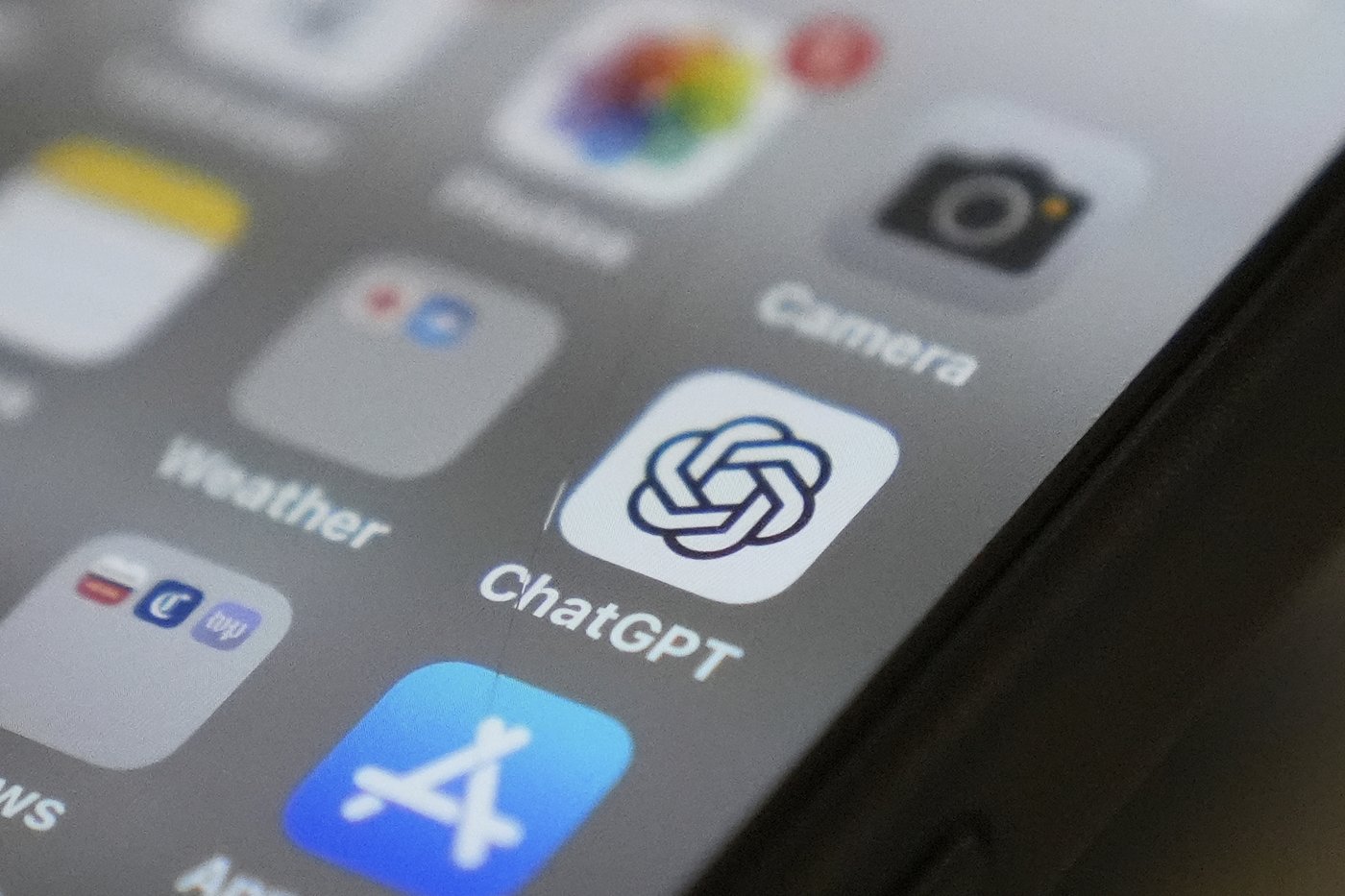 Les Canadiens sont favorables à l'idée d'interdire les réseaux sociaux aux enfants