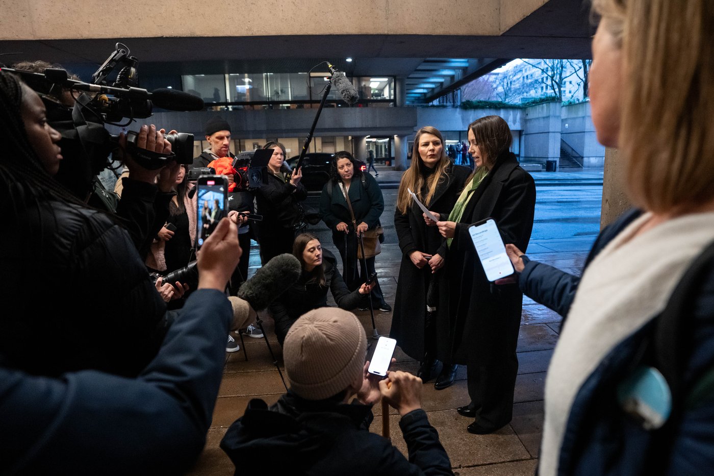 Témoignage dans le cas de la journaliste arrêtée lors d'une manifestation en C.-B.