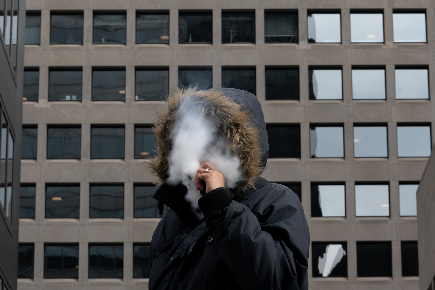 Les ex-fumeurs qui vapotent augmentent leur risque de cancer du poumon, dit une étude