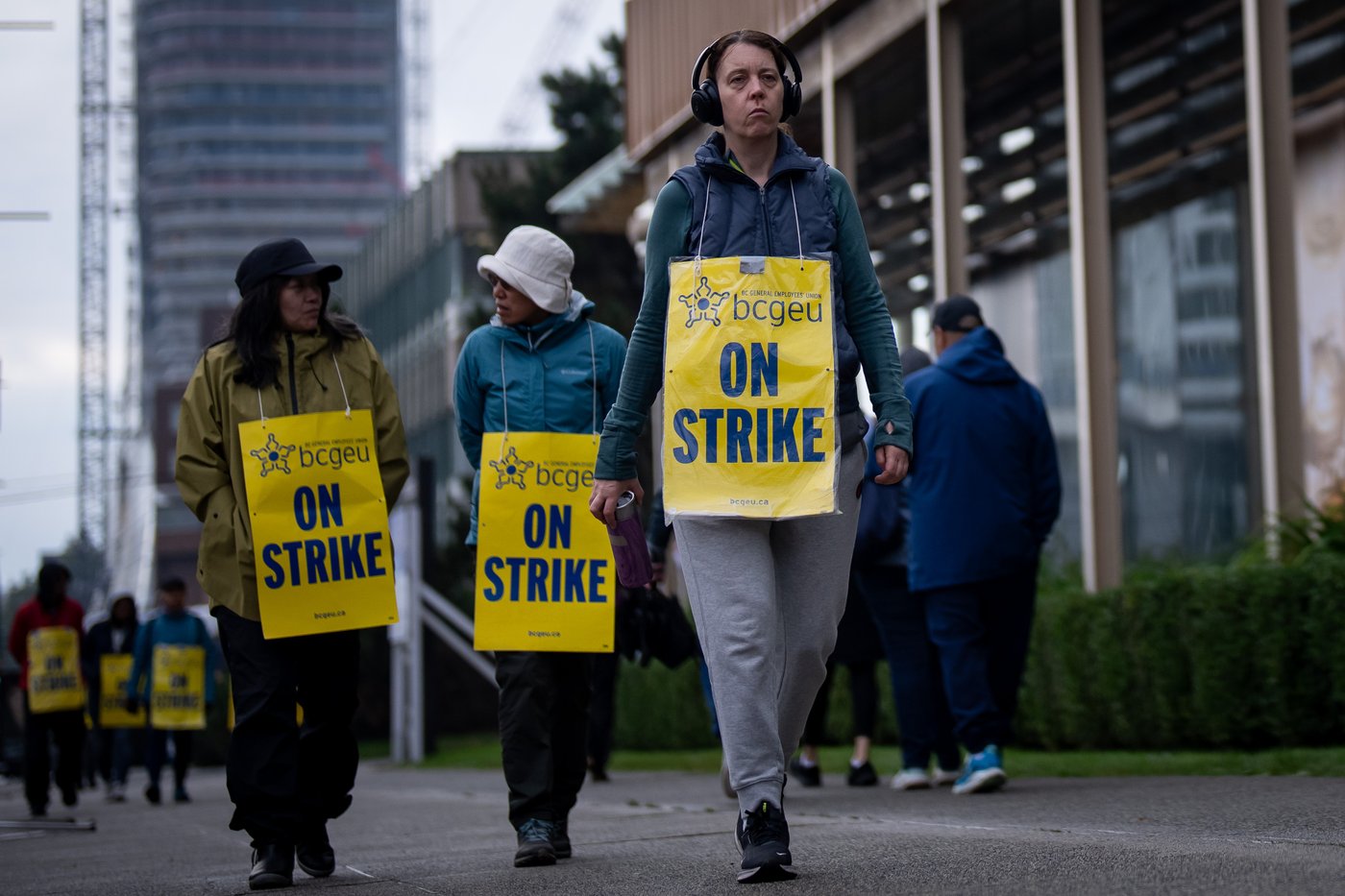 C.-B.: Le BCGEU vote à 89% en faveur d'une entente mettant fin à la grève