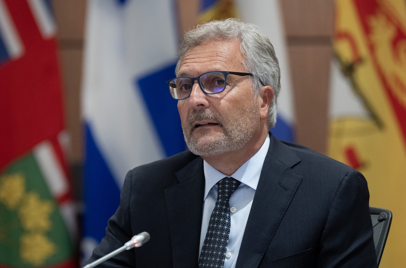 Glenn Joyal, nommé à la Cour suprême, répond aux questions des députés