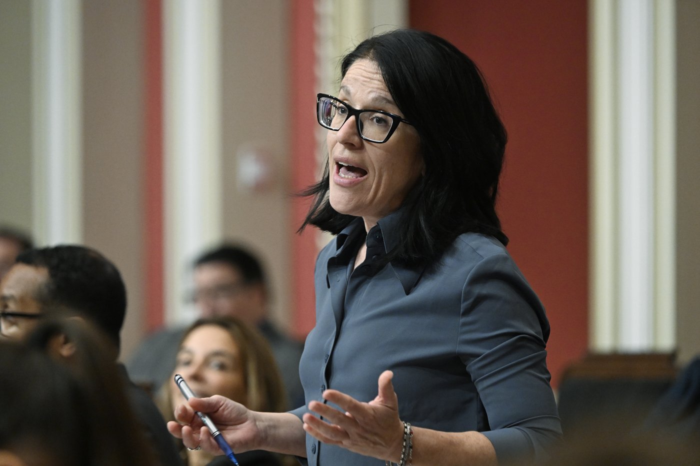 Sonia LeBel n'a pas l'intention de changer le système à trois vitesses