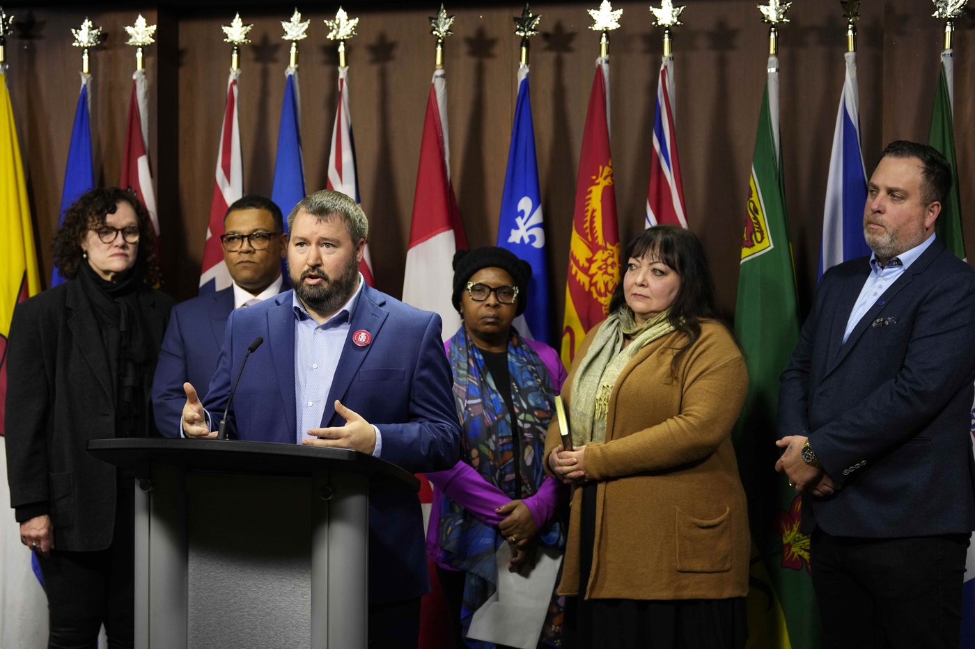 Des militants s'inquiètent de la privatisation des soins de santé en Alberta