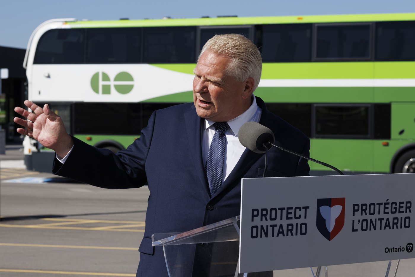 Retour au bureau à temps plein pour les fonctionnaires de l'Ontario