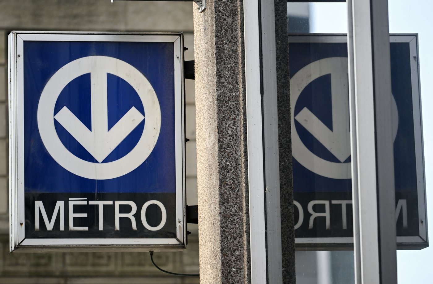 Un jeune de 17 ans arrêté pour l'agression d'un homme de 72 ans dans le métro