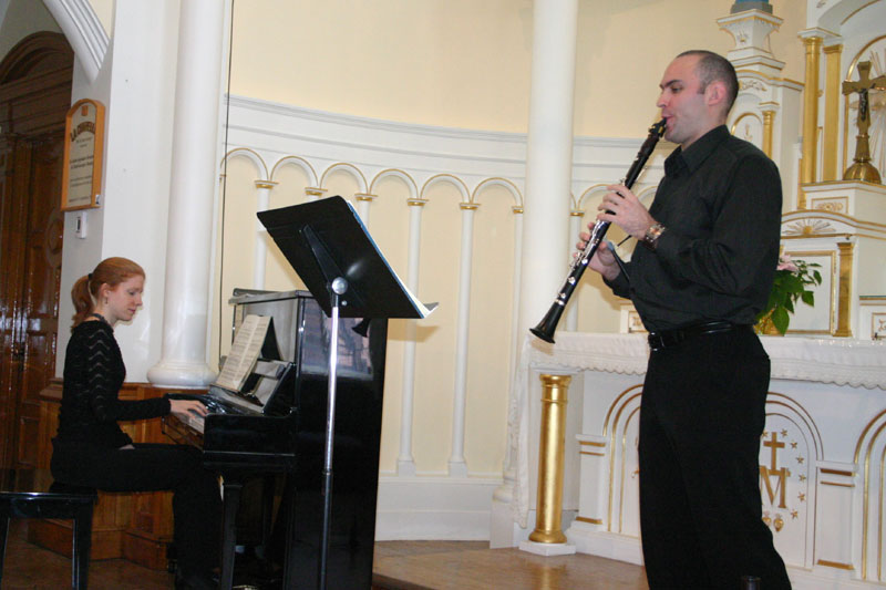 Clarinettes et piano résonnent à la chapelle