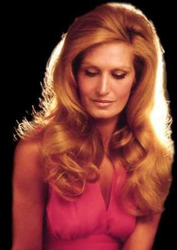 La sirène blonde Dalida ressuscitée!
