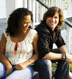 Dawn Tyler Watson et Paul Deslauriers en toute simplicité