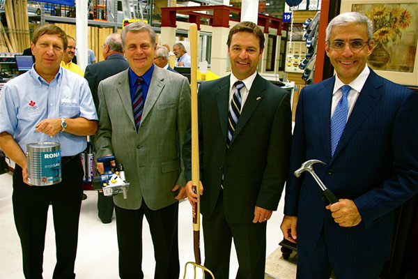 Ouverture officielle du centre de rénovation Rona de Saint-Henri