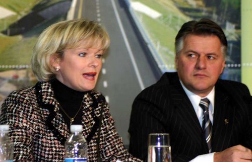 Julie Boulet affirme que le prolongement de l’autoroute 73 respecte les échéanciers prévus