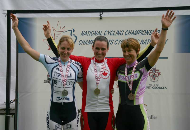Championnats canadiens cyclisme sur route : Une nouvelle championne sur le podium à Saint-Georges