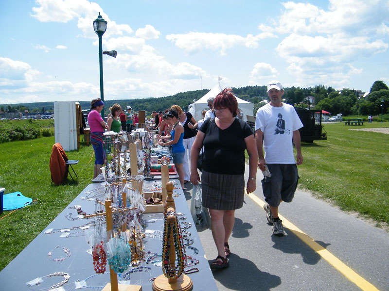 La saison des ventes de garage bat son plein à Beauceville