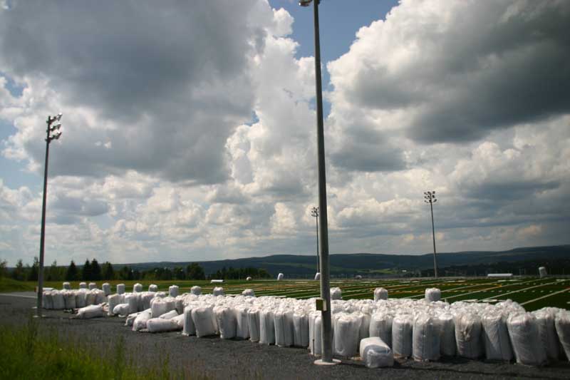 Les travaux de construction du terrain de soccer toujours interrompus
