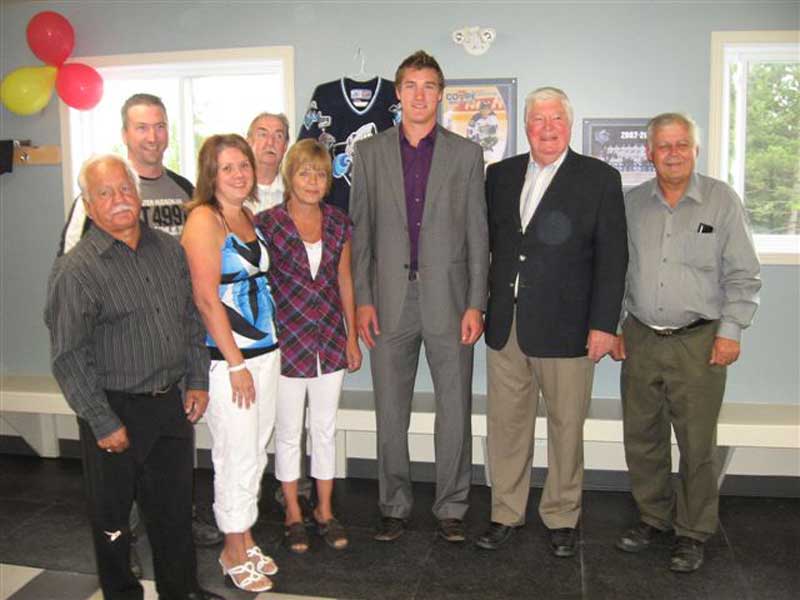 Saint-René inaugure son Centre sportif  Keven Veilleux