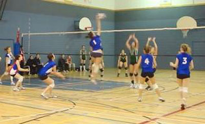 L’École secondaire Veilleux lance une invitation aux athlètes de volleyball de la région