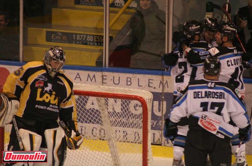 Pont-Rouge doit suspendre ses activités dans la LNAH
