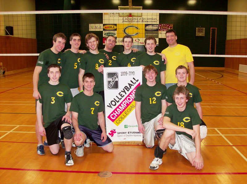 Les Condors ont remporté le titre en volleyball A