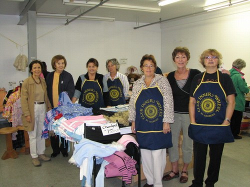 Le Club Inner Wheel fait une collecte dans les rues à Saint-Georges