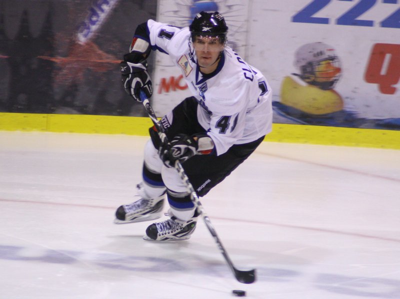 Un premier honneur pour Cloutier